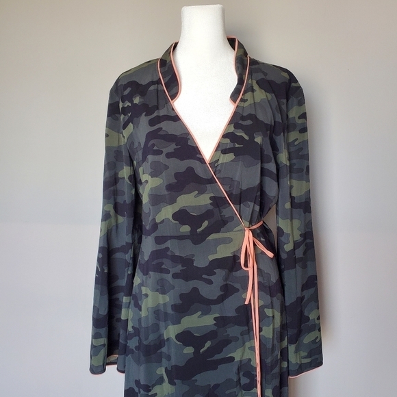 The Upside Beach Camo Kimono Wrap Dress Green Midi Maxi Length - Picture 5 of 10